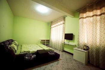 Yuanxinjiao Inn Fenghuang Extérieur photo